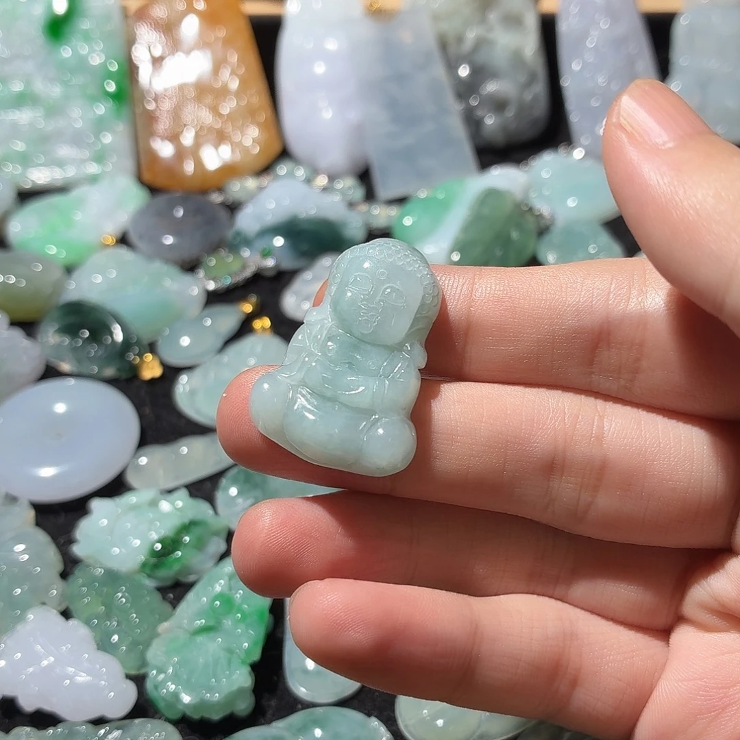 翡翠未镶嵌吊坠(不含链)