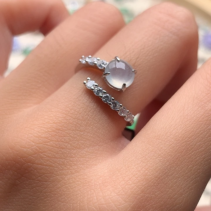 翡翠戒指未镶嵌翡翠戒指