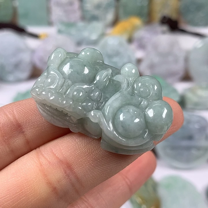 翡翠未镶嵌颈饰貔貅福利