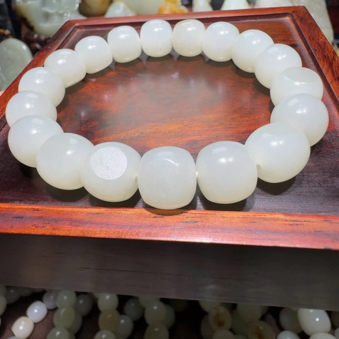 和田玉未镶嵌手串