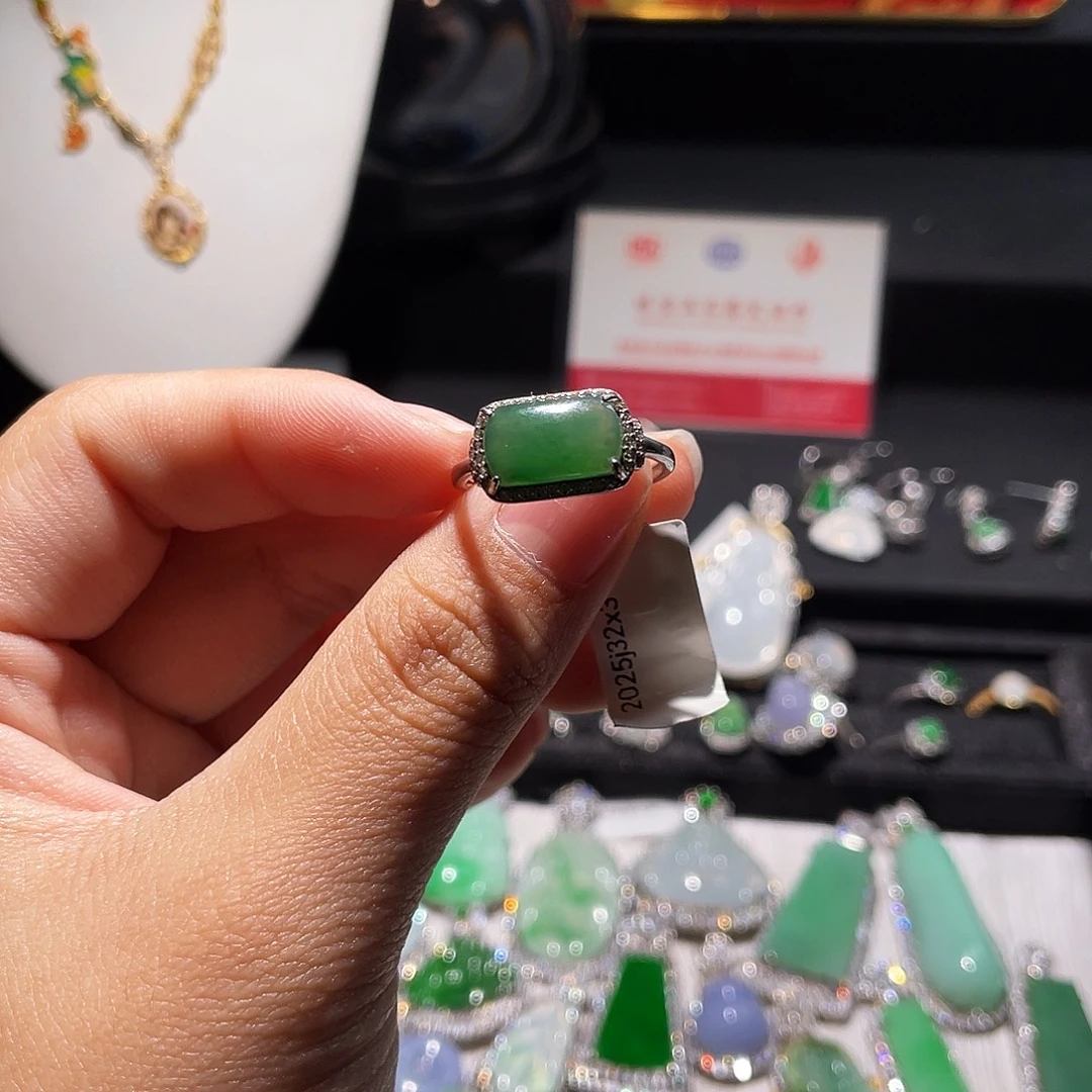 翡翠银S925镶嵌颈饰
