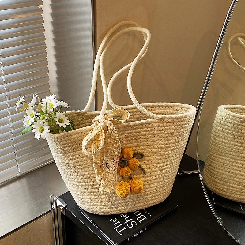 网红时尚手工花朵装饰手提包女2025夏季新款洋气单肩斜挎包水桶包