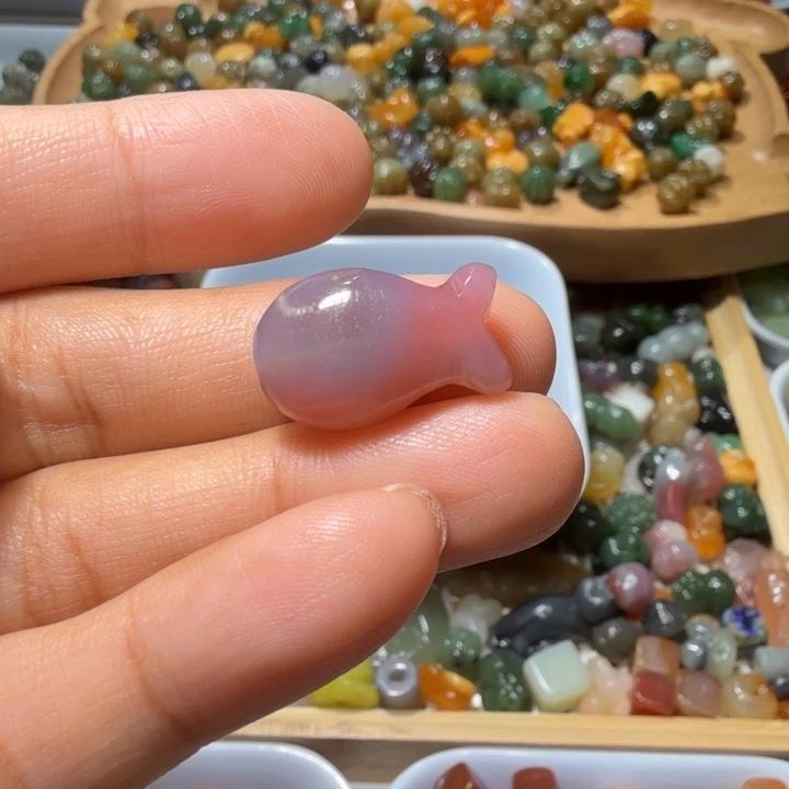 和田玉未镶嵌珠宝半成品