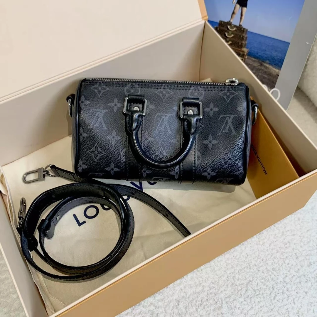 99新 LouisVuitton/路易威登 壹臻/黑灰keepallxs芯片包 78871109
