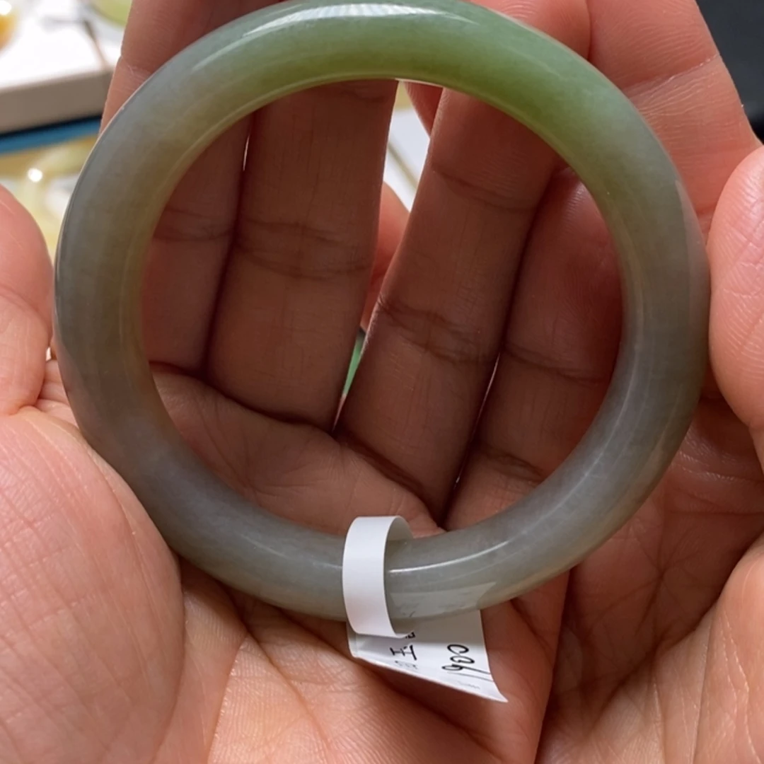 【闪购商品】和田玉手镯未镶嵌