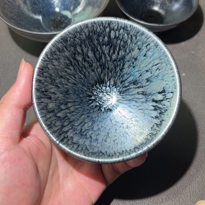 茶盏我在开会你忙什么