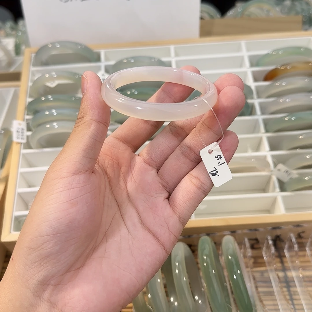 手镯玛瑙/玉髓未镶嵌圈口55.1