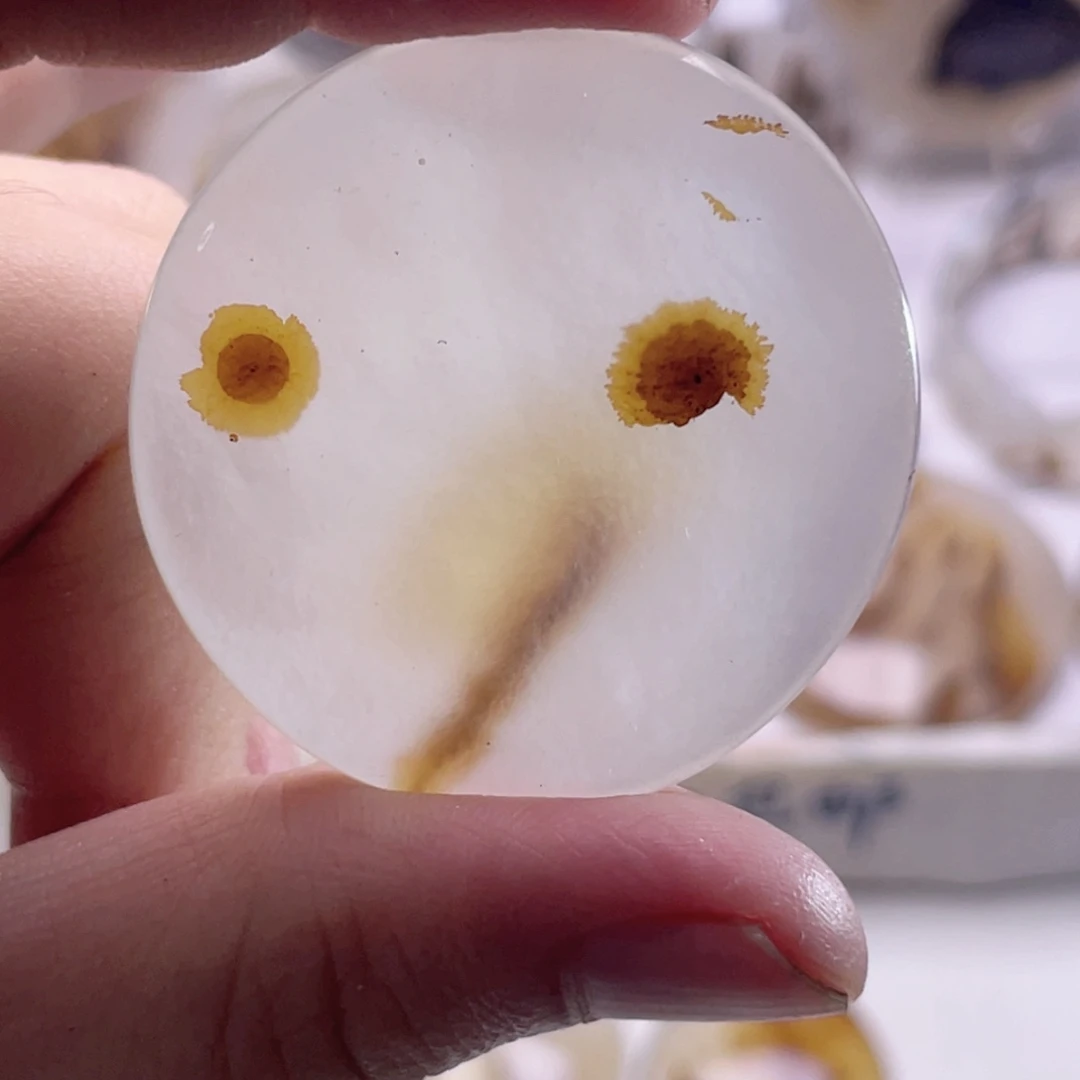 玛瑙/玉髓未镶嵌珠宝奇石