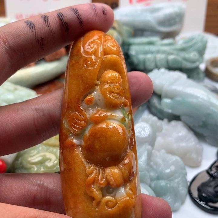 山***界颈饰未镶嵌翡翠保真天然a货翡翠