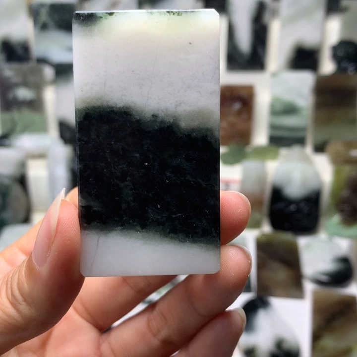 独山玉未镶嵌颈饰