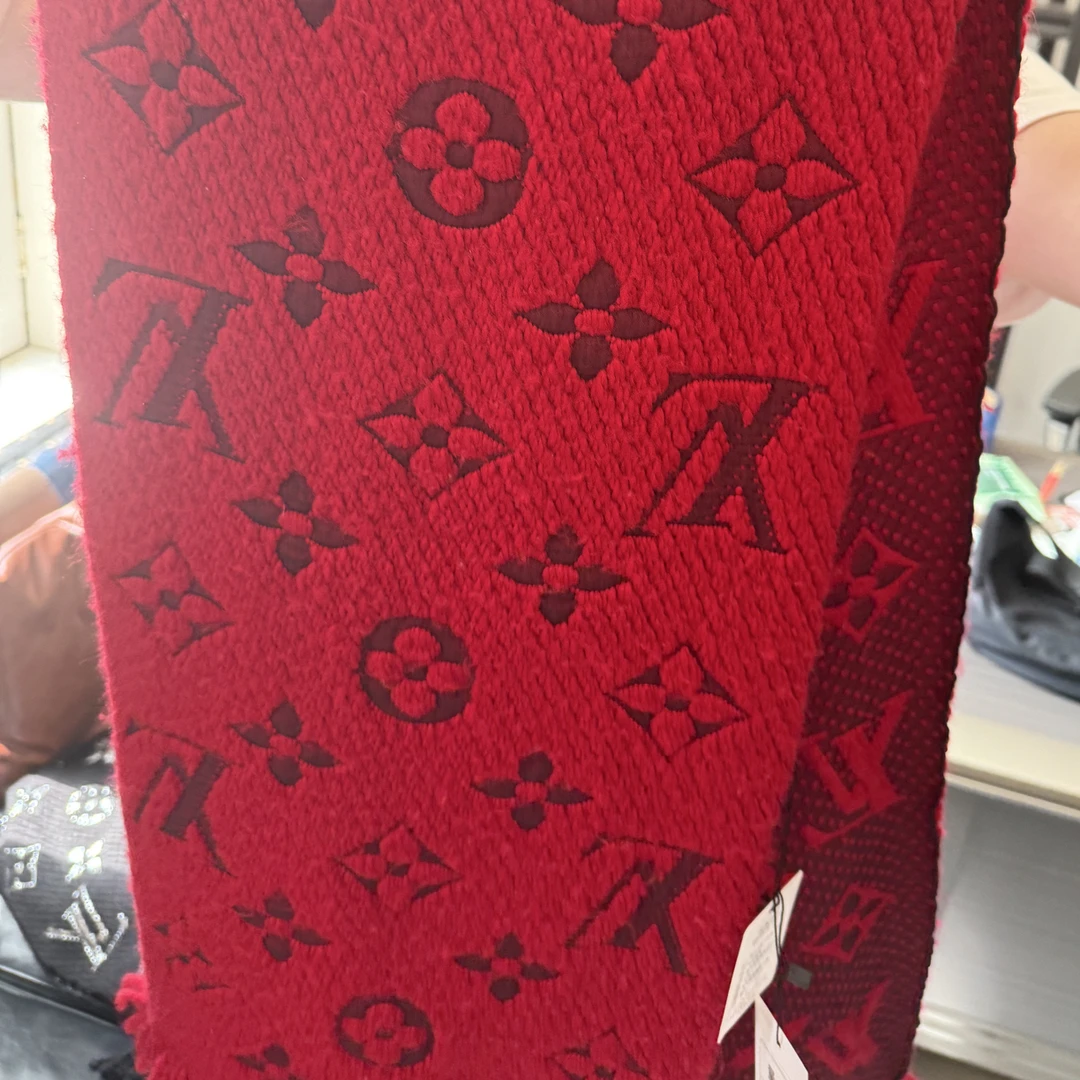 99新 Alexander McQueen/亚历山大·麦昆 路易威登针织时尚百搭