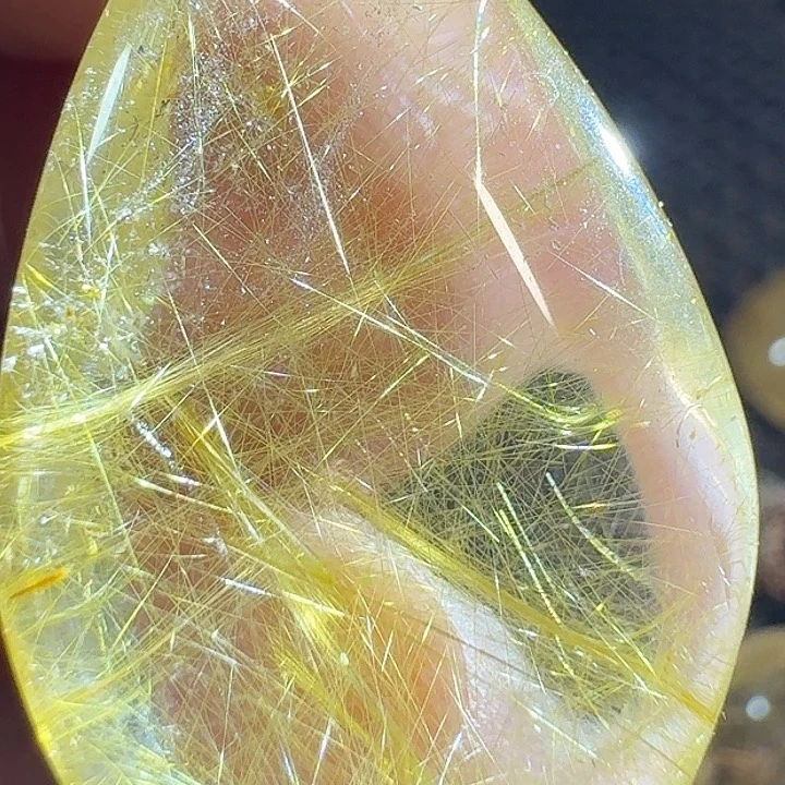 未镶嵌颈饰水晶9****烫