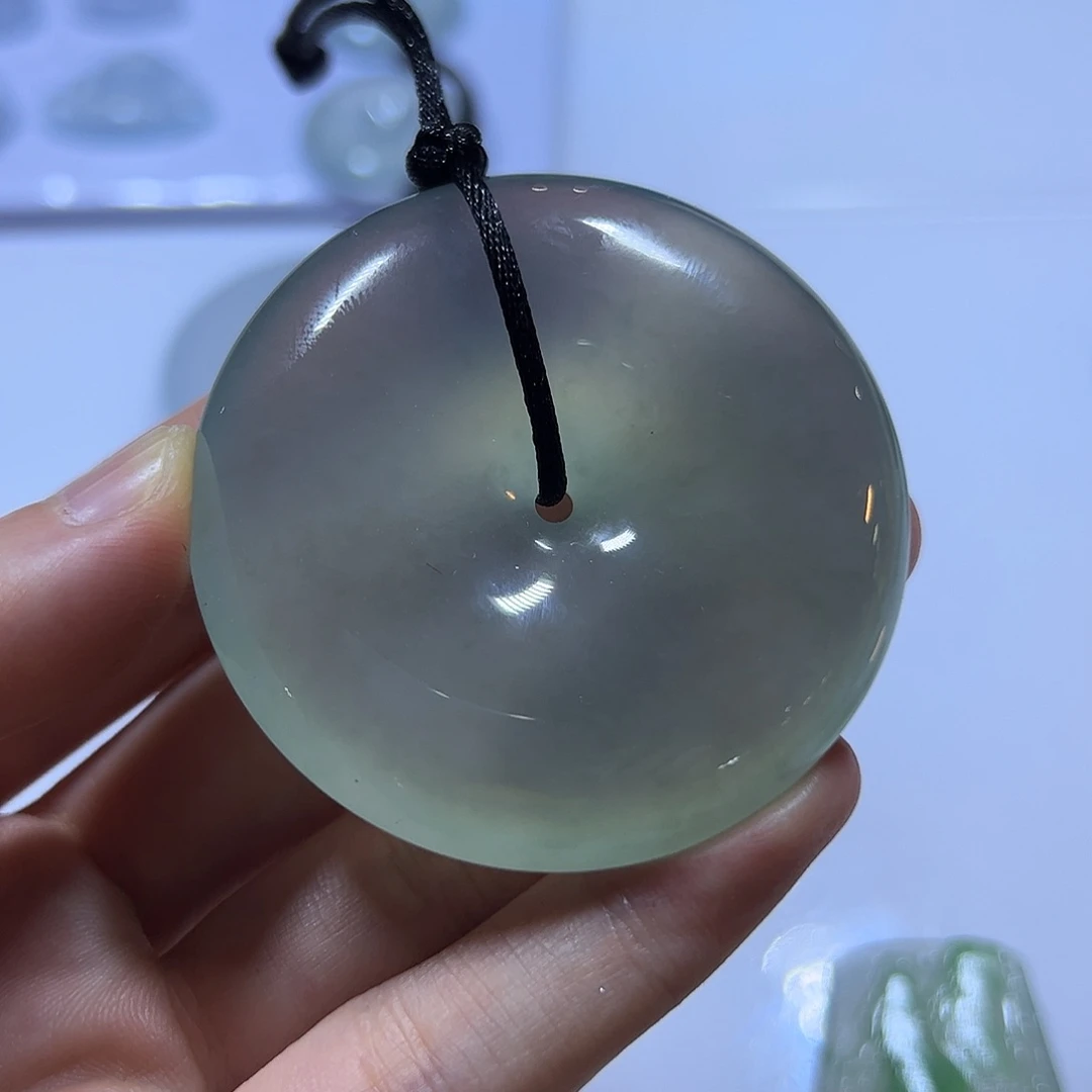 定制翡翠未镶嵌挂件
