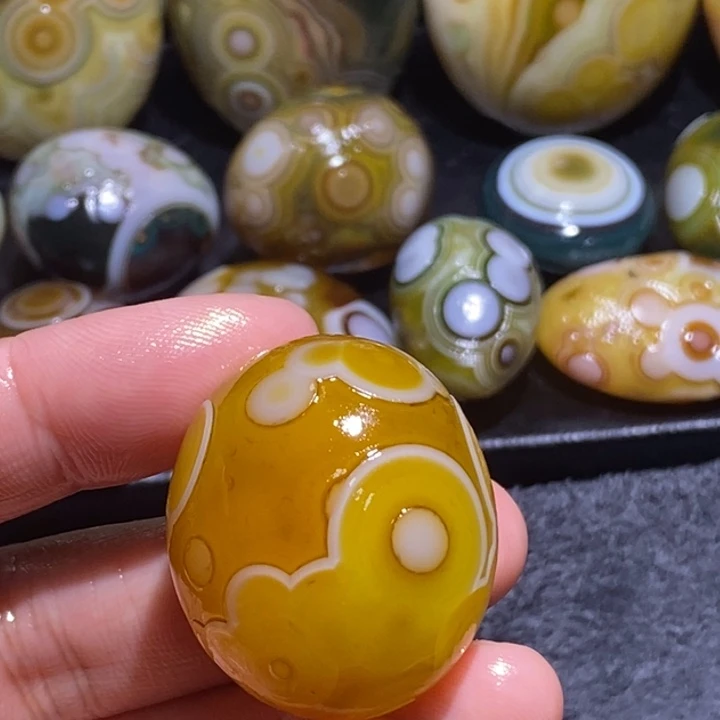 玛瑙/玉髓未镶嵌珠宝奇石144