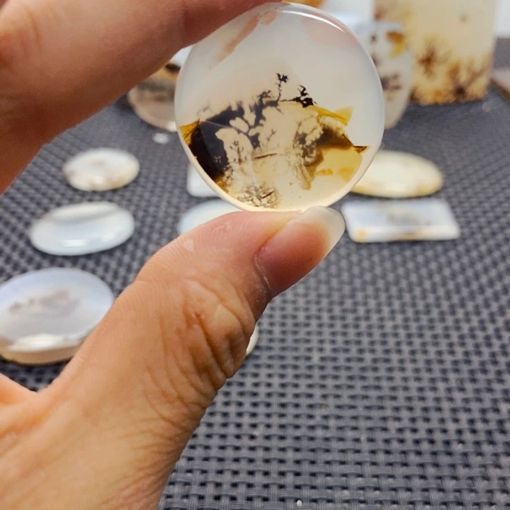 玛瑙/玉髓未镶嵌珠宝半成品
