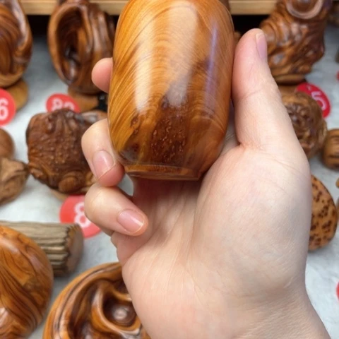 【闪购商品】柏木太行陈化樱子瘤花瓶