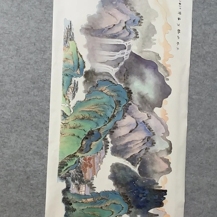 国画花鸟等图案为一体