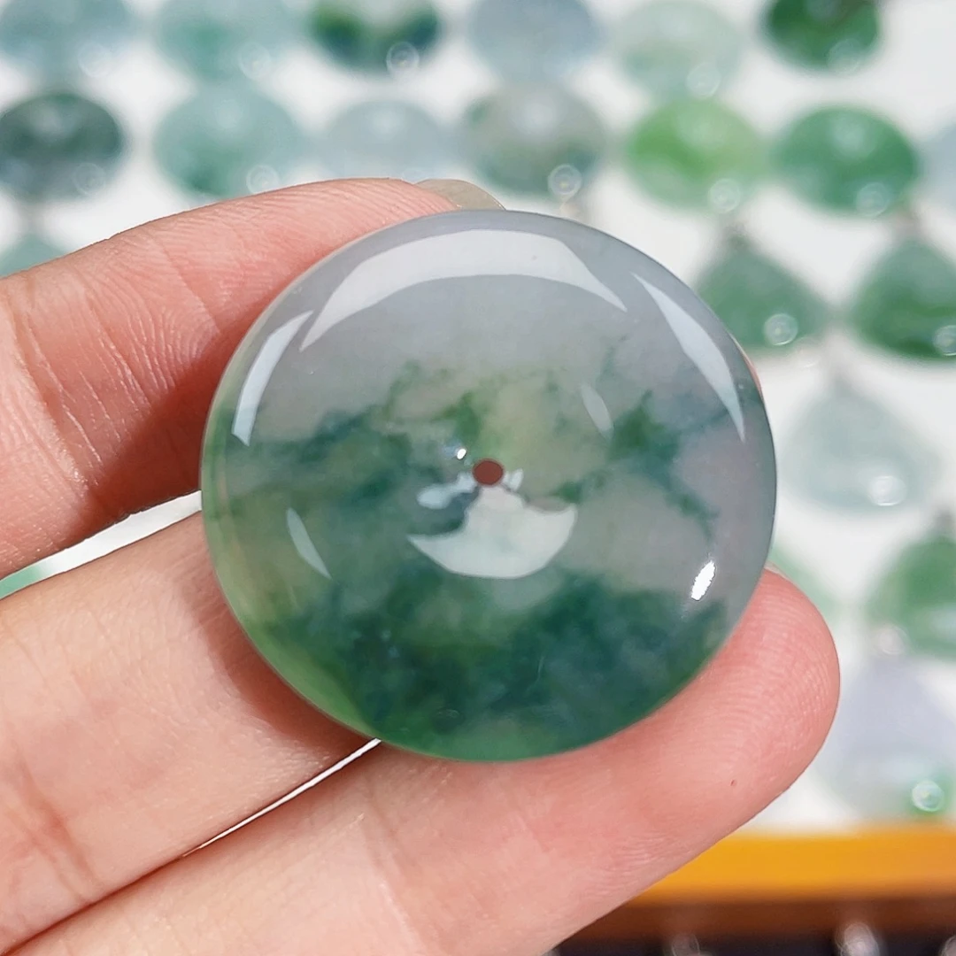 颈饰未镶嵌翡翠吊坠