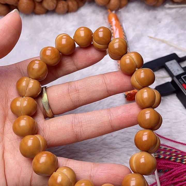 手串猴头核桃暖****～15f g v b n