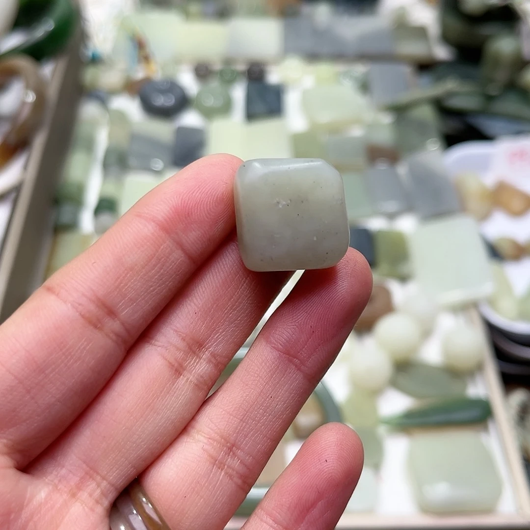 和田玉珠宝半成品未镶嵌