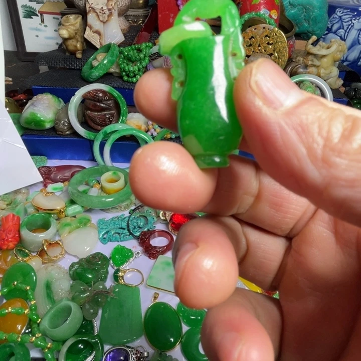 吊坠滴血莲花菩提