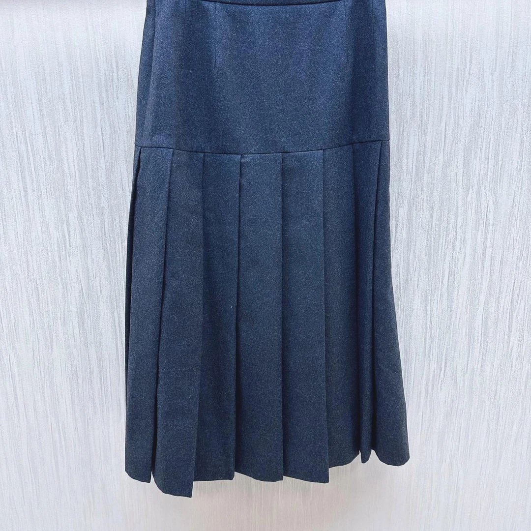 Chanel 百褶灰色半裙FR40
