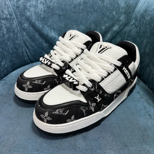 99新 LouisVuitton/路易威登 【试穿福利】黑白牛仔胖丁