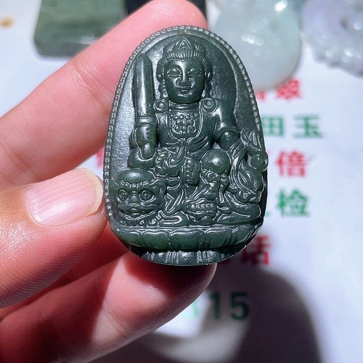 和田玉(糖玉)未镶嵌颈饰文殊
