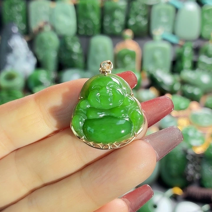 和田玉18K金镶嵌挂件