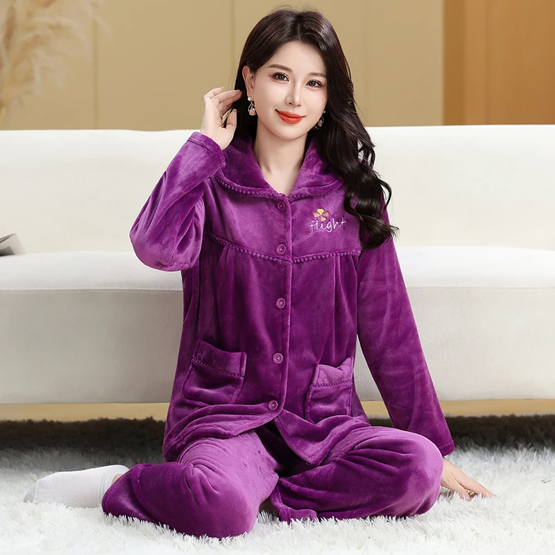 中老年女士睡衣法兰绒家居服秋冬保暖妈妈装加厚珊瑚绒睡衣套装