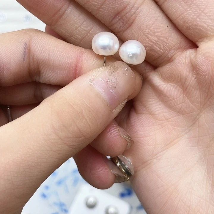 淡水珍珠耳饰银S925镶嵌小**?