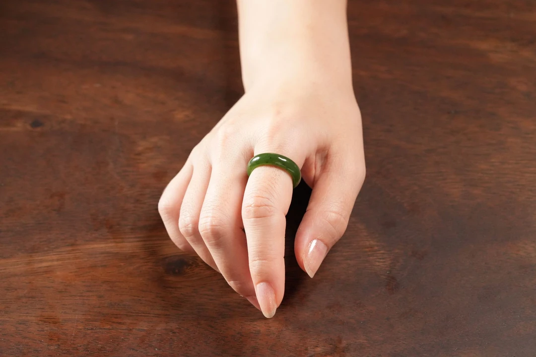 HRU［环漪］和田碧玉戒指情侣简约绿色时尚国风古风复古