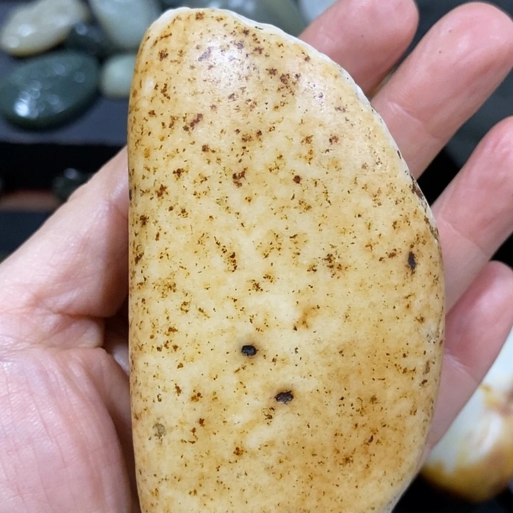 和田玉（糖玉）未镶嵌挂件