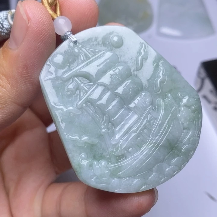 颈饰未镶嵌翡翠翡翠