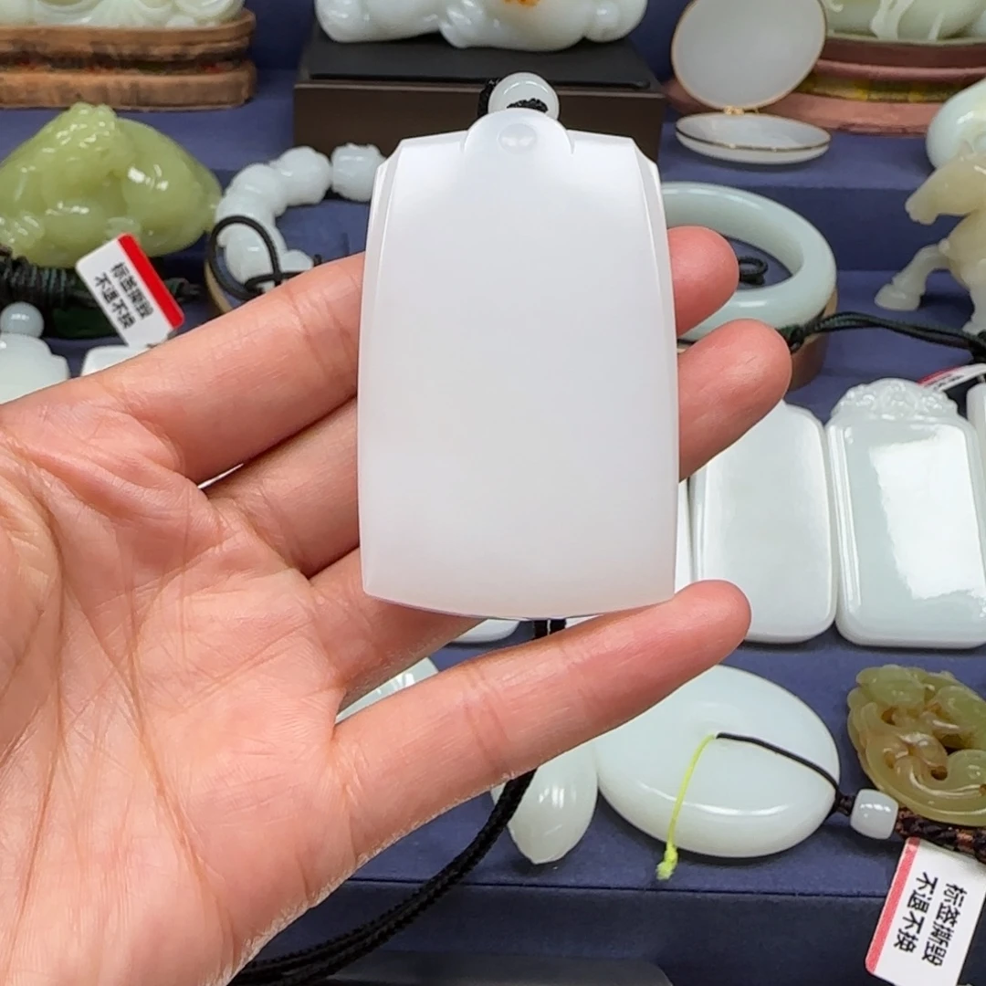 羊***子和田玉未镶嵌挂件