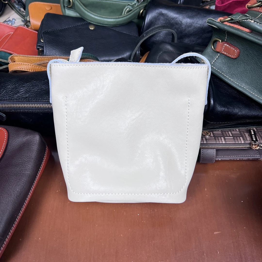 瑜唐  头层植鞣牛皮秋冬女士经典百搭单肩斜挎水桶包（能用十年