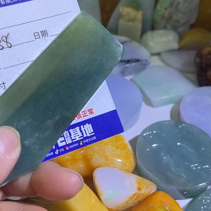 翡翠未镶嵌颈饰翡翠A货一手货源