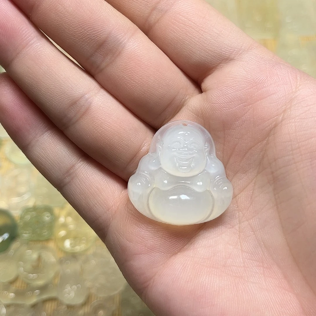 岫玉未镶嵌颈饰吊坠