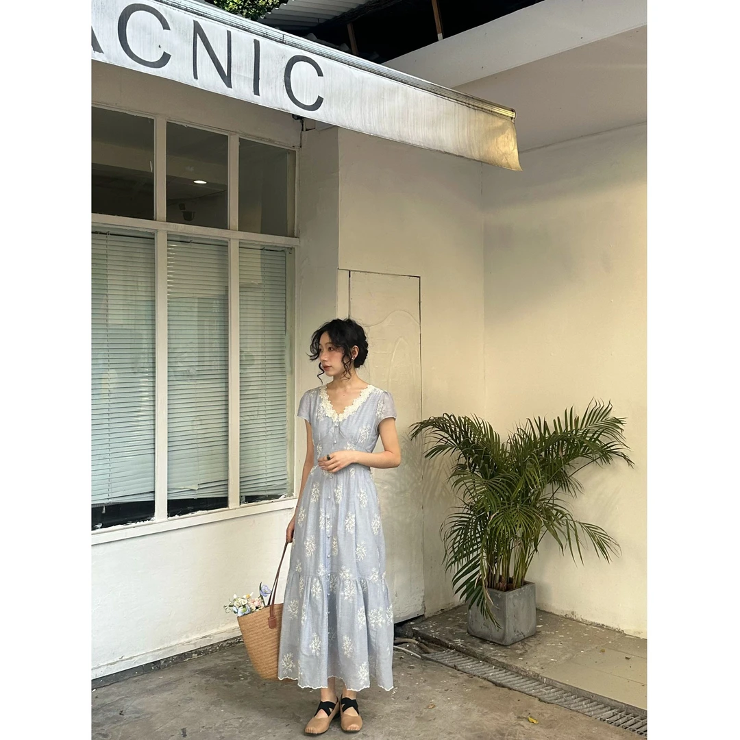 清仓no退/换【云枕】连衣裙法式V领刺绣精致优雅夏季短袖连衣裙
