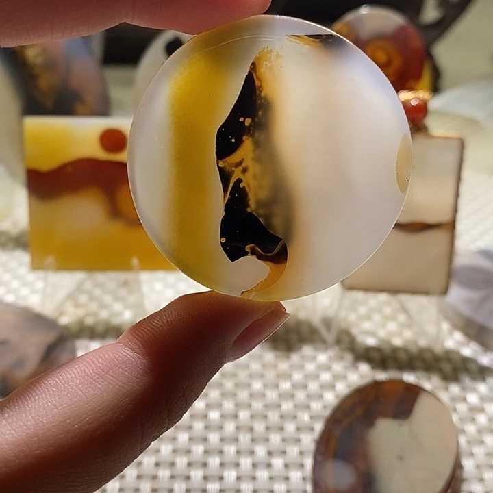 玛瑙/玉髓未镶嵌颈饰