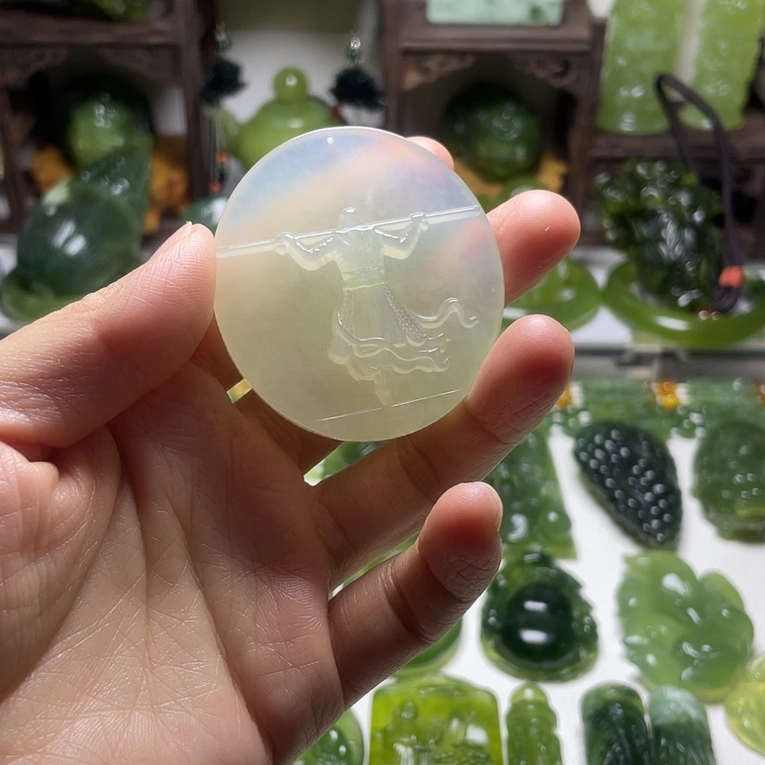 蛇纹石玉未镶嵌颈饰