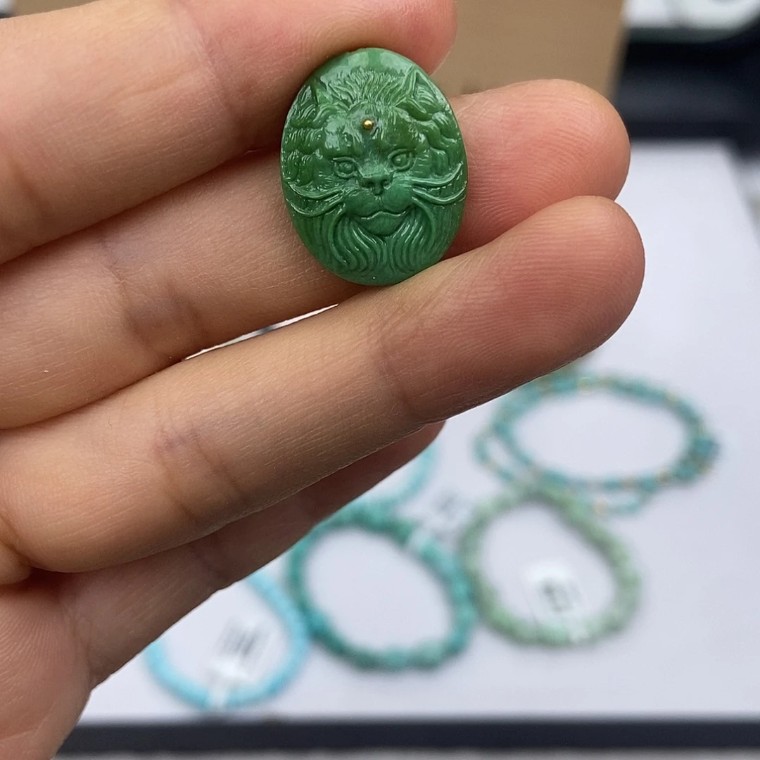 绿松石未镶嵌珠宝奇石