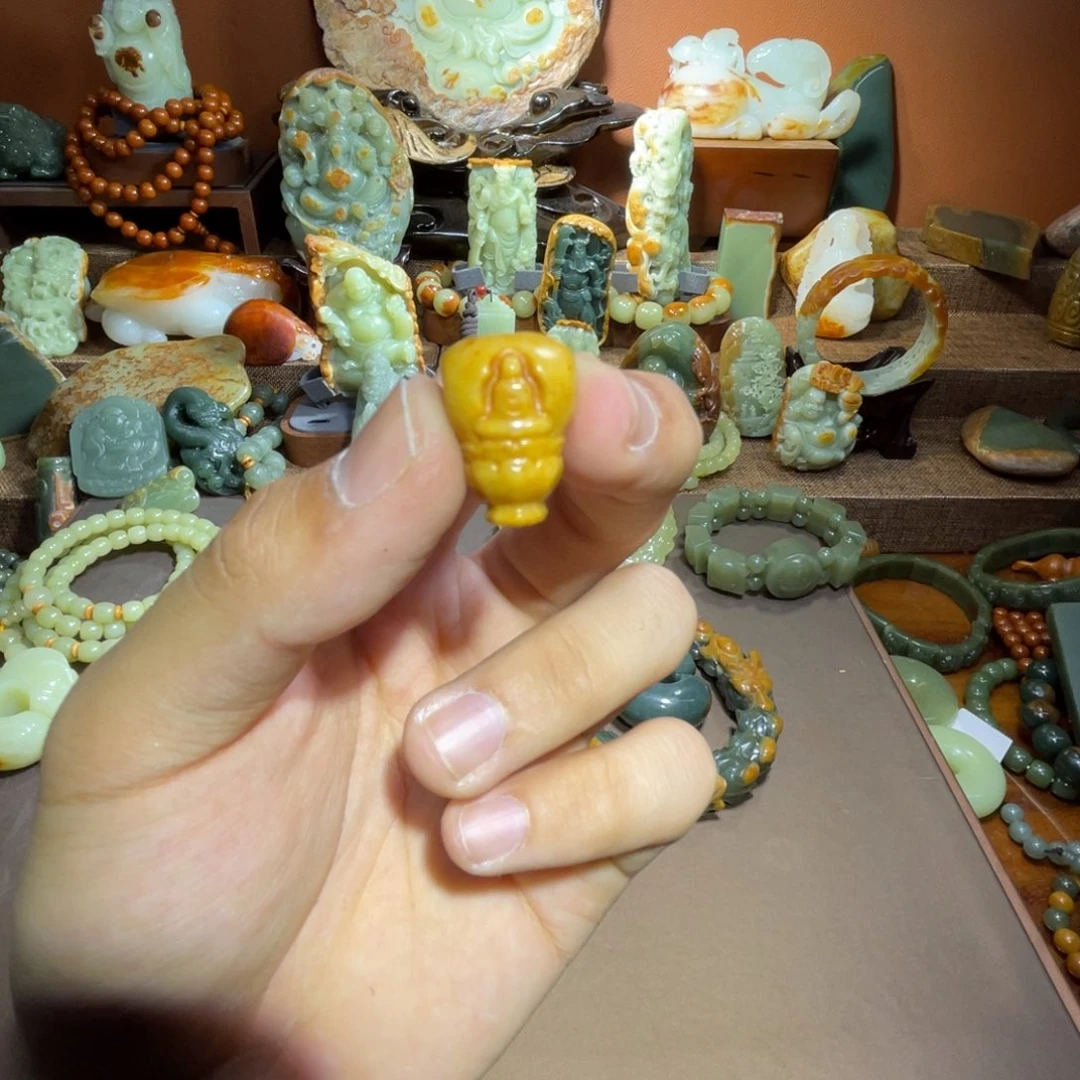 透闪石质玉三通未镶嵌一*