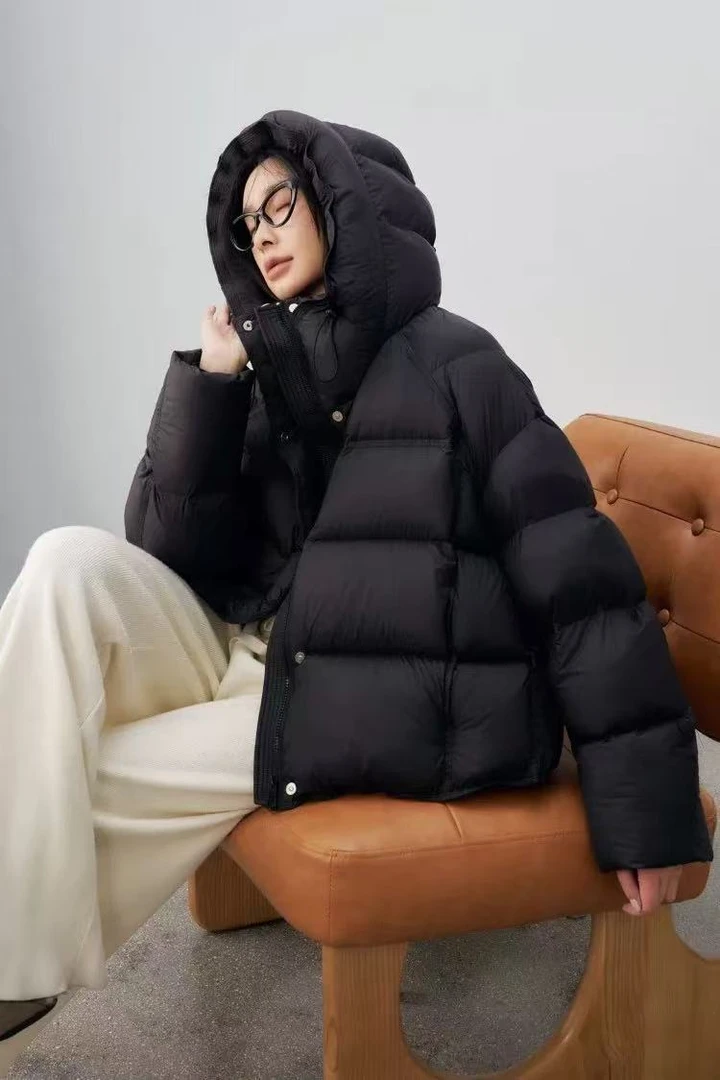 烟霞2024新款90鹅绒保暖连帽羽绒服气质加厚保暖外套H227金金