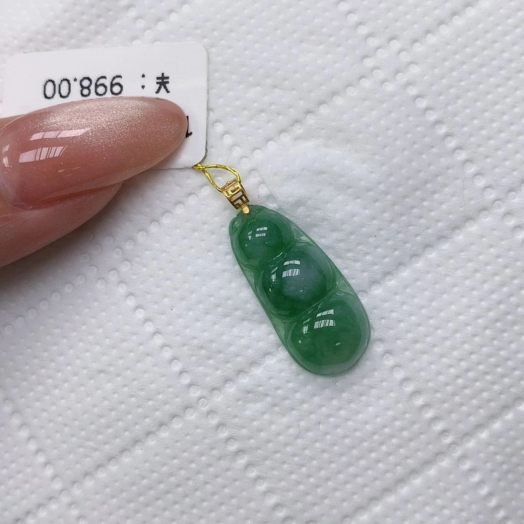 颈饰18K金镶嵌翡翠