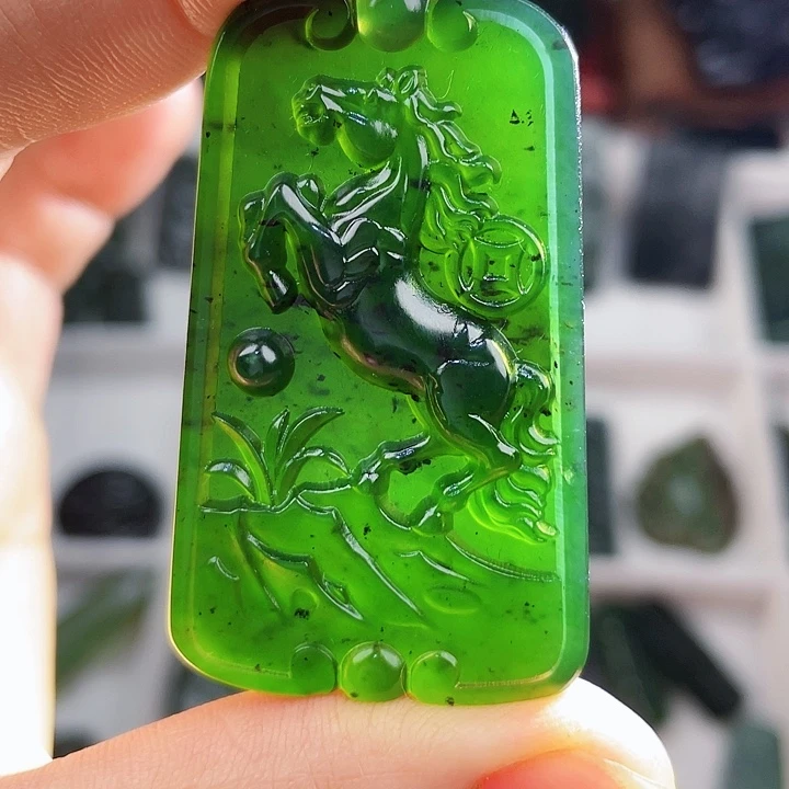 蛇纹石玉未镶嵌挂件