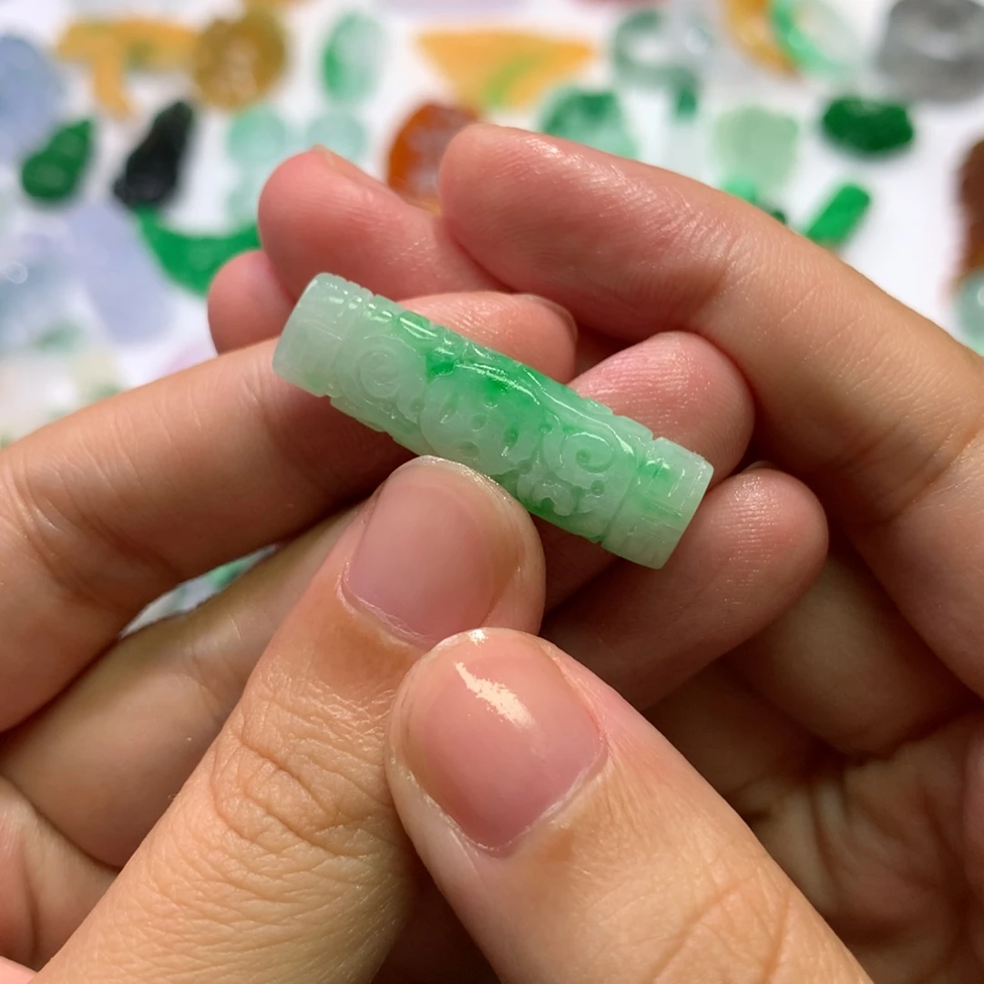 未镶嵌定制翡翠四**天桶珠