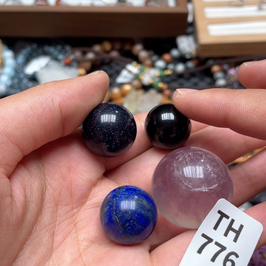 水晶多样性发一只未镶嵌