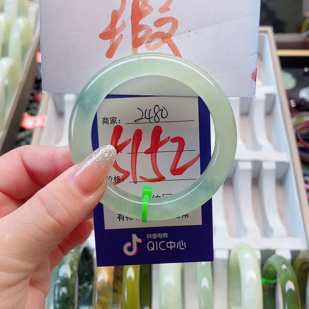 未镶嵌岫玉手镯111