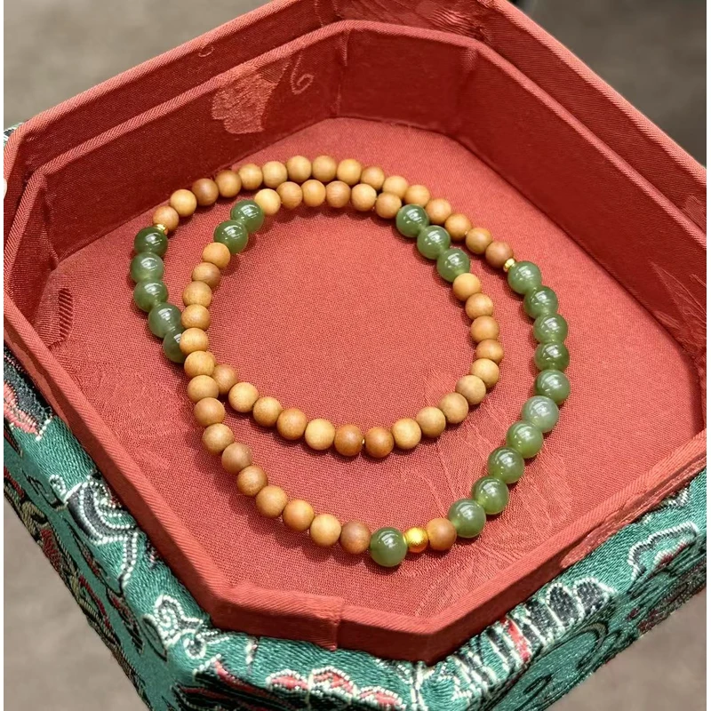 望春山·草木蔓发 春山可望 搭配 和田玉冰底碧玉手链